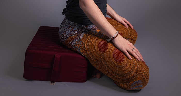 How to Choose a Meditation Cushion or Bench